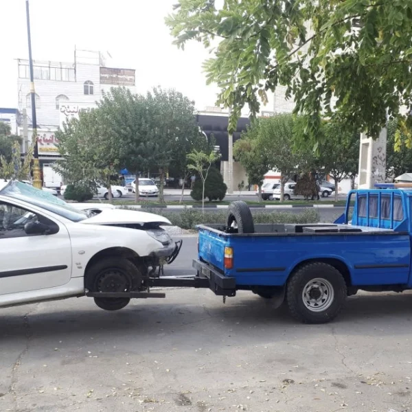 یدک کش در فولادشهر